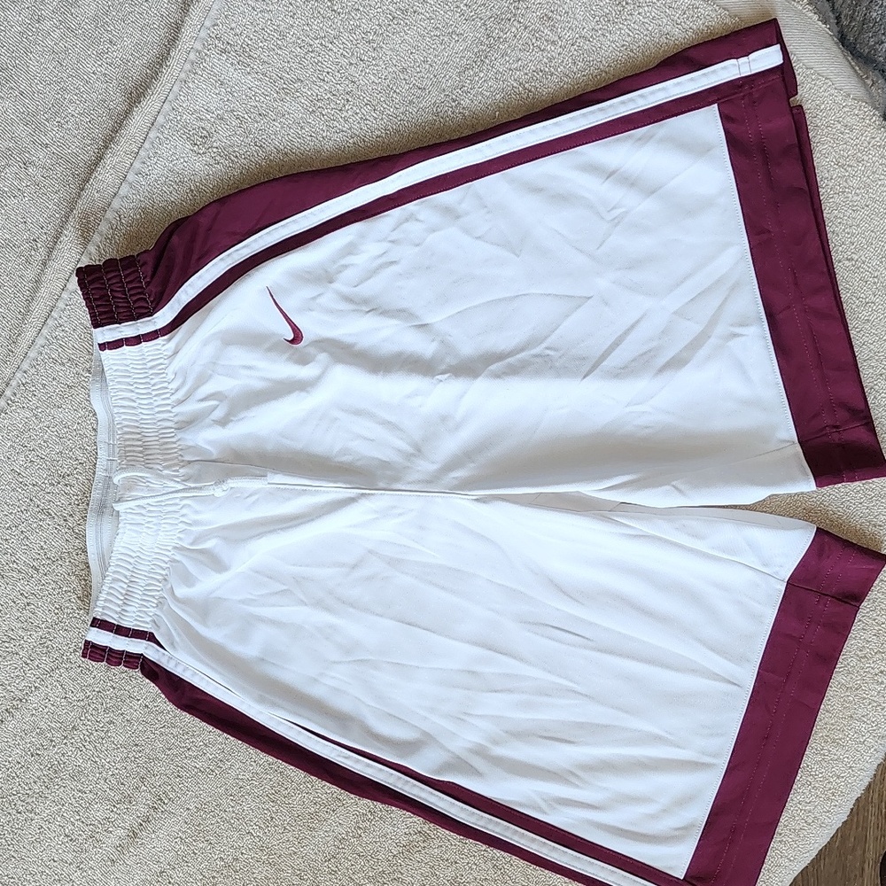 Nike Boys Athletic Basketball Shorts Maroon/White Large